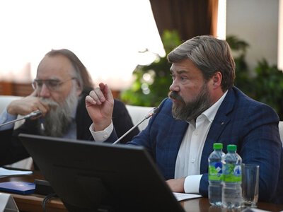 Присоединение Киева, Одессы и ядерный удар: на ПМЭФ представили доклад о будущем РФ