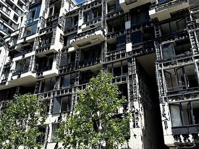 Бежала с детьми в укрытие: в Киеве РФ убила молодую маму