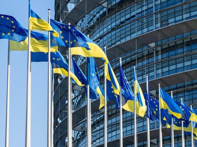 В ЕС начали срочную подготовку к открытию первого кластера для Украины, — СМИ