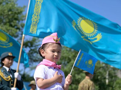 Военнослужащие Вооруженных сил одновременно исполнили Государственный гимн во всех гарнизонах страны