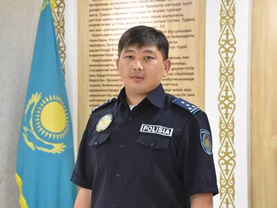 Полицейский сохранил мотоциклы путешественника из Нидерландов в Атырауской области