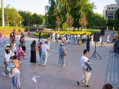 «Көк байрақ астында»: в Астане прошел культурно-патриотический вечер