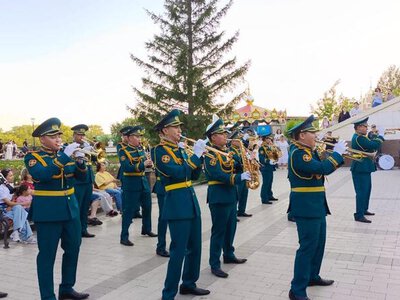 Патриотическое шествие прошло в День государственных символов в Астане