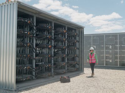 Старые батареи Waymo получат новую жизнь – они помогут питать электросети
