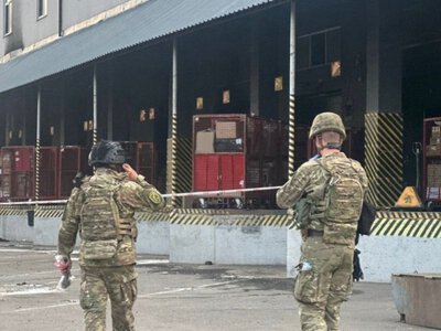 Взорвалась посылка во время осмотра в Киеве: есть погибший и раненые