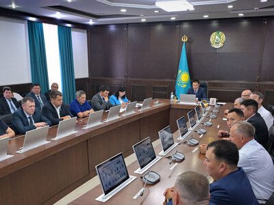 Сегодня под председательством Премьер-Министра Республики Казахстан Олжаса Бектенова состоялось селекторное совещание, посвященное итогам весенне-полевых работ и развитию агропромышленного комплекса страны