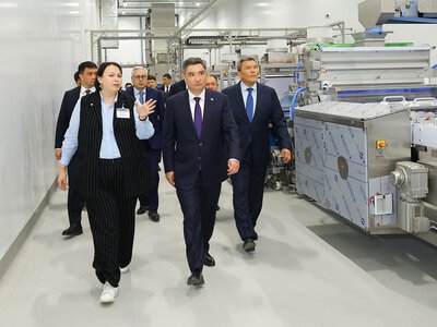 Исполнение поручений Президента: Олжас Бектенов ознакомился с реализацией инвестиционных проектов СЭЗ Qyzyljar
