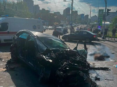 Четыре человека погибли, еще трое получили ранения: появилось видео момента жуткого ДТП в Киеве
