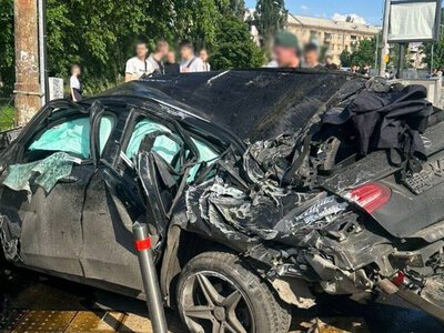  В Киеве автомобиль на скорости влетел в пешеходную зону, есть погибшие 