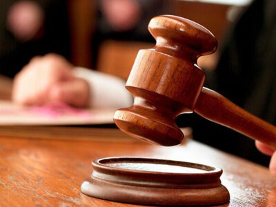 В Киеве мужчину приговорили к 10 годам лишения свободы за изнасилование двух подростков: прокуратура требует более сурового наказания