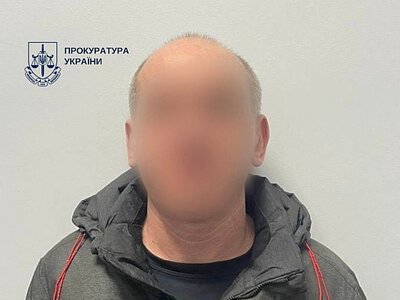 В Киеве мужчина споил и изнасиловал двух несовершеннолетних парней