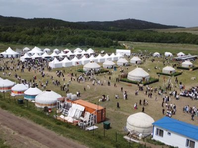 Более 20 тысяч человек собралось на этногастрофестивале в Каркаралинске