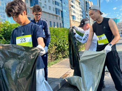  Участники Astana Half Marathon поддержали акцию «Таза Қазақстан» 