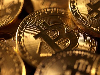  Курс Bitcoin упал до самого низкого уровня с октября 2024 года 