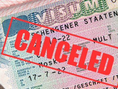 В ЕС обсуждают  ужесточение визовой политики для граждан РФ