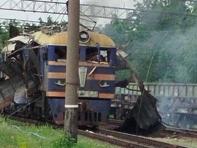  Россияне ударили по электровозу в Запорожье 
