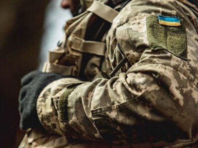  Экс-чиновника Минобороны будут судить из-за закупки 300 тысяч непригодных перчаток для ВСУ 
