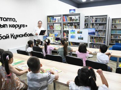 Экочас провели в столичной библиотеке для дошколят