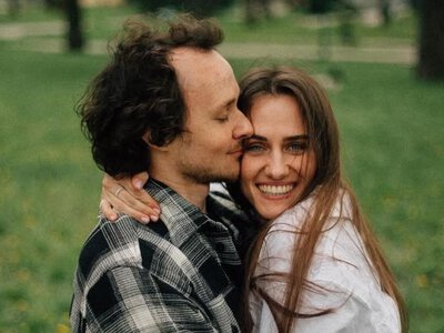 Константин Войтенко нежно обратился к жене в годовщину брака: романтические фото