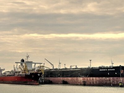 ЕС разрешил задерживать танкеры с российской нефтью в Средиземном море