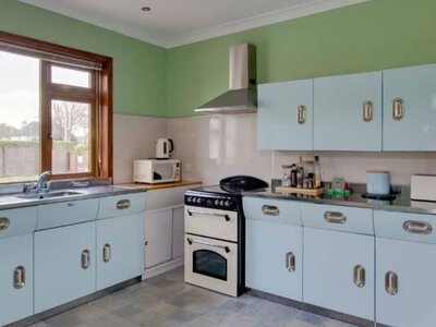 Они были у каждого в 50-х годах: ретро-кухонные шкафы, которые все знают из телевизора