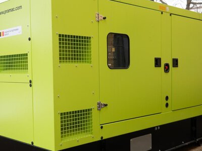 Защита от блекаутов: Украина уже получила 3325 единиц энергооборудования и ждет новой партии