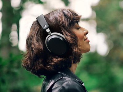 Топ-5 наушников лето 2026: достоинства и недостатки Sony, JBL, Anker, Sennheiser (фото)
