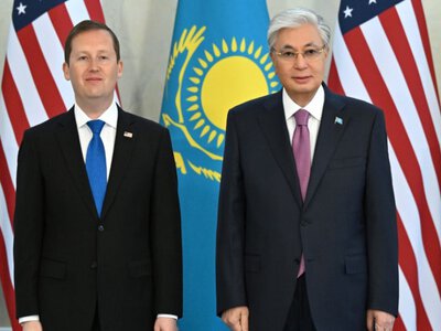  У вас есть друг в Белом доме: Токаев встретился со спецпосланником Трампа 