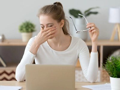 Очі влітку страждають не менше за шкіру: 5 звичок, які можуть зіпсувати зір
