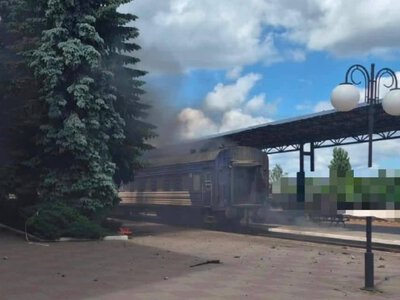 РФ атаковала вокзал в Сумской области: поврежден поезд