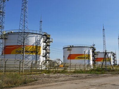 Куйбышевский НПЗ «Роснефти» прекратил работу после атаки беспилотников – Reuters