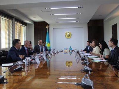 Глава Агентства провела встречу с представителями Abu Dhabi Commercial Bank PJSC