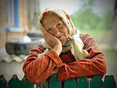 Должны были получать почти 800 гривен, но остались ни с чем: кому не выплачивают законную доплату