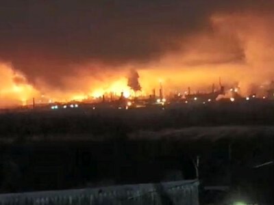 В России после атаки дронов горит Афипский НПЗ