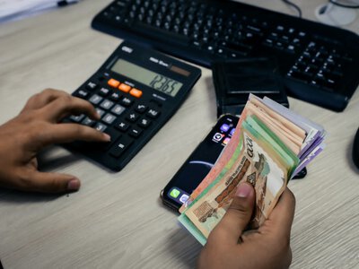  Разрыв между средней и медианной зарплатой в Казахстане достиг 39,2% 