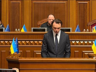  Николай Давидюк принял присягу народного депутата от партии «Голос» 