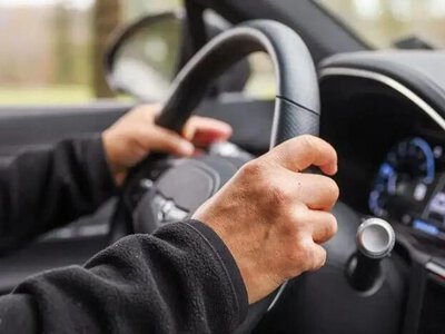 О мерах пожарной безопасности на транспорте напомнили столичным автовладельцам