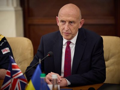 Міністр оборони Британії Джон Гілі  подав у відставку