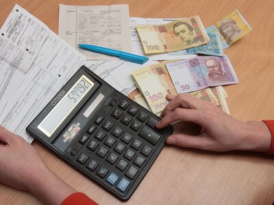 Киевляне снова начали получать платежки за тепло за январь: в Киевтеплоэнерго ответили