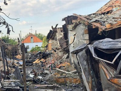 Атаки шахедов на Николаев и область: четверо пострадавших, разрушены дома и авто (фото, видео)