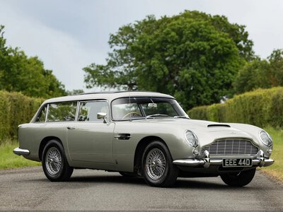 Их всего 12: необычный 60-летний универсал Aston Martin оценили в 1,3 миллиона долларов (фото)