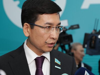  Асхат Аймагамбетов объяснил решение о присоединении партии «Әділет» к AMANAT 