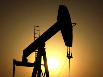 Цены на популярные сорта нефти Brent и WTI достигли самых низких уровней с середины весны