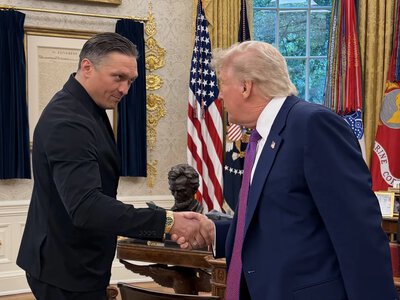 Александр Усик встретился с Трампом в Овальном кабинете Белого дома