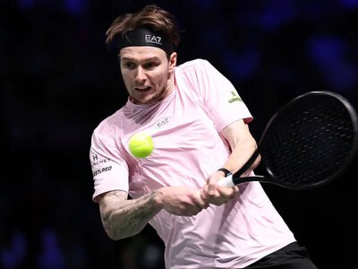  Александр Бублик пробился в полуфинал турнира ATP 250 в Штутгарте 