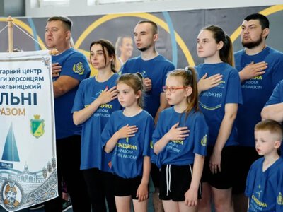 Почти 300 переселенцев из Херсонской области приняли участие в спортивных соревнованиях Свободные вместе. Спортивные вместе в Киеве