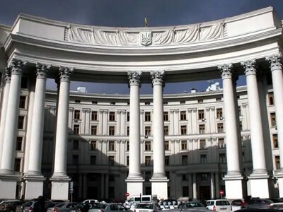 Не связаны с военными целями: в МИД рассказали о тайных «биолабораториях» в Украине