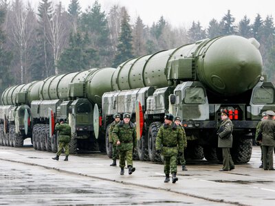 Треть спутников под угрозой: в Германии предупредили о ядерном сценарии РФ в космосе (фото)