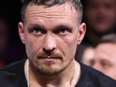 Усик заявил, что Россия пытается уничтожить Украину из-за зависти