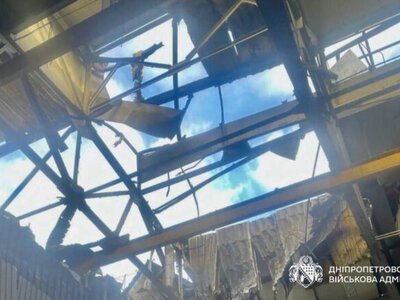 Войска рф атаковали предприятие в Днепре: есть пострадавшие
